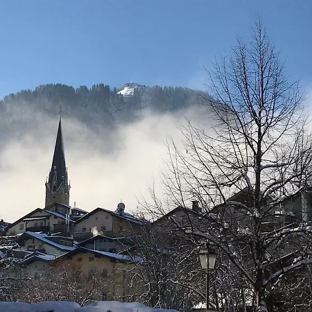 Premium Im Herzen Von